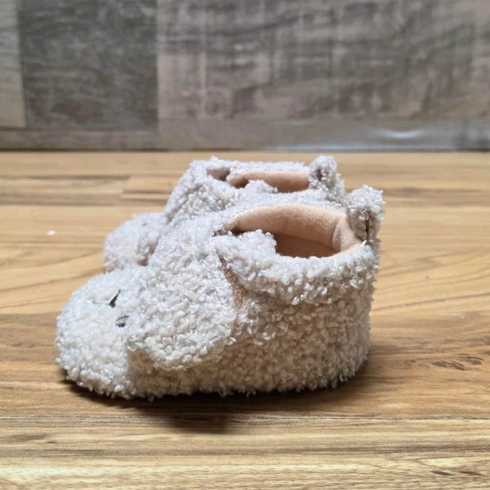 Cat & Jack Bear Sherpa Booties Slippers Baby's‎ Shoes Size 3-6 Months Cream